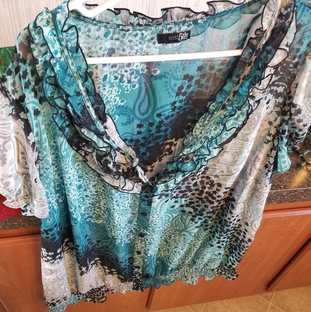 Colorful blouse - Picture 2 of 2